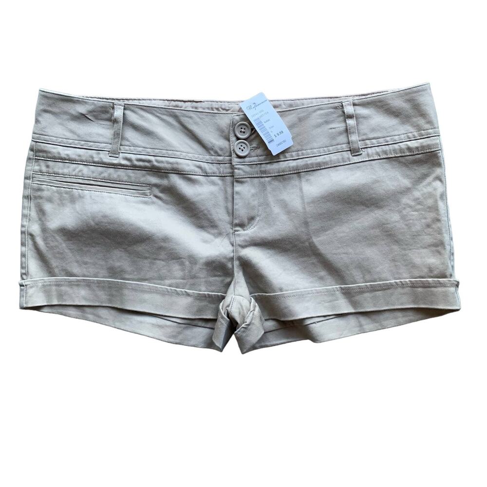 Ambiance Apparel Kaki Low Rise
 NWT Mini Shorts Size Large